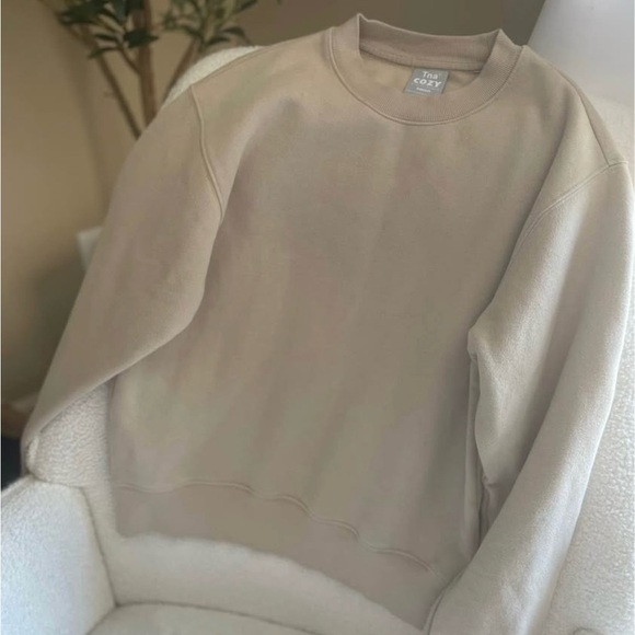 TNA THE COZY Light Tan crewneck NWOT - Picture 3 of 4